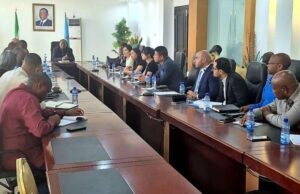 Educación comprueba si las empresas tienen aval bancario para rehabilitar escuelas