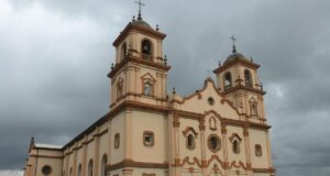 La comunidad católica de la región continental aguarda con ilusión la llegada del Pontífice, mientras crecen las especulaciones sobre un eventual nombramiento para la diócesis de Bata, actualmente vacante.