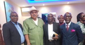 Se inaugura en Bata el primer salón cultural “El poeta ”