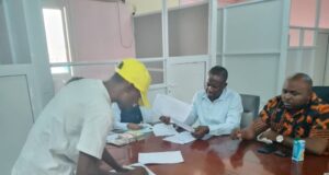 SEGESA incentiva con 5.400.000 francos CFA a 18 jóvenes de ASHO de la Región Insular