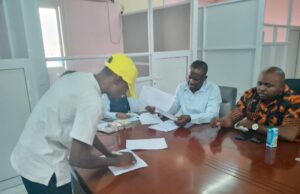 SEGESA incentiva con 5.400.000 francos CFA a 18 jóvenes de ASHO de la Región Insular