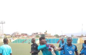 Alberto Ronald ve la primera roja de la Liga Nacional 2025/2026 en un duelo tenso en Bata