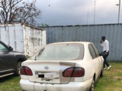 Hallazgo de un cadáver en un vehículo de transporte público en las viviendas sociales de Sipopo.