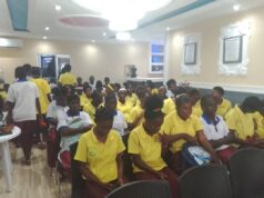 El Círculo Literario conmemora el Día Internacional de la Mujer con reflexión y arte