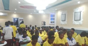 El Círculo Literario conmemora el Día Internacional de la Mujer con reflexión y arte