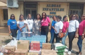 Mujeres de la Delegación Regional de Hacienda celebran el 8 de marzo con solidaridad y compromiso social