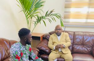 Ramón Engono: «La mujer guineana ya no se queda en casa esperando lo que traiga el marido»