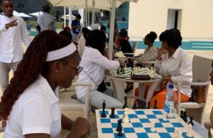 Mujeres mueven ficha en Djibloho en un torneo de ajedrez por el 8 de marzo