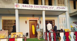 El Salón Cultural «El Poeta» impulsa la lectura diaria entre estudiantes.