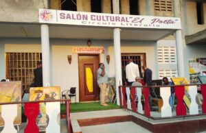 El Salón Cultural «El Poeta» impulsa la lectura diaria entre estudiantes.