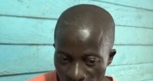 Padre de trillizos denuncia posible fraude en gestión de ayudas en Bata