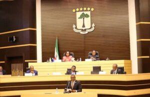 El Senado aprueba tres leyes importantes sobre protección social, finanzas y disciplina militar