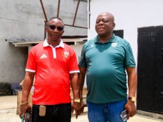 Los presidentes de Dvo. Mongomo y Akonangui F.C se saludan y comparten un almuerzo antes del clásico