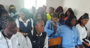 Bata: 27 estudiantes de INSFOPLI defienden sus trabajos fin de grado en la vigésima promoción