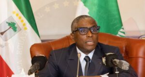 Nguema Obiang Mangue fija tres meses para entregar las viviendas sociales en Ureka, Baney y Basakato del Oeste