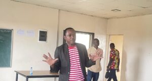 El Centro Cultural Ecuatoguineano de Bata acerca la lengua materna a estudiantes de Nkuantoma