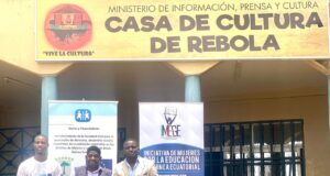 La Casa de Cultura de Rebola promueve la educación sobre los derechos de la infancia y el rol parental