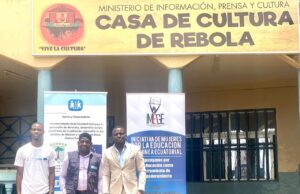 La Casa de Cultura de Rebola promueve la educación sobre los derechos de la infancia y el rol parental