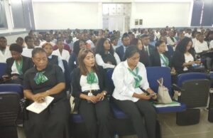BANGE impulsa la educación bursátil entre estudiantes de la UNGE.