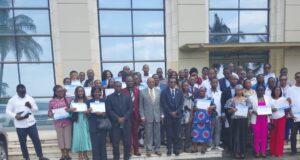 Periodistas de Malabo reciben certificados tras una formación en información religiosa