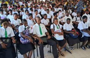 Niefang acoge una jornada de formación religiosa que moviliza a estudiantes de distintos centros educativos