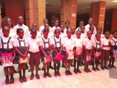 Alumnos del Virgen de Asunción visitan la Biblioteca Juan Pablo II para fomentar la lectura