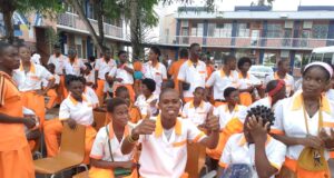 El Centro Santiago Ebete se alza con 150.000 francos tras imponerse en el concurso interescolar en