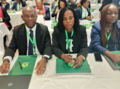 Tres comisarios de la FEGUIFUT participan en un seminario de la CAF en El Cairo