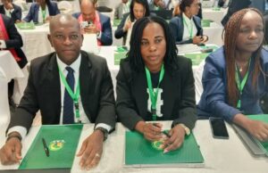 Tres comisarios de la FEGUIFUT participan en un seminario de la CAF en El Cairo