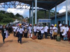 Fieles de Libreville, Oyem y Port-Gentil llegan a Mongomo para ver al Papa León XIV