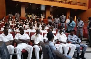 La Justicia decreta en Mongomo la liberación definitiva de jóvenes detenidos en la “Operación Limpieza”