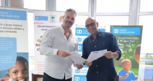 Aldeas Infantiles SOS renueva su alianza con el Club Ukomba para dar continuidad al proyecto de natación infantil