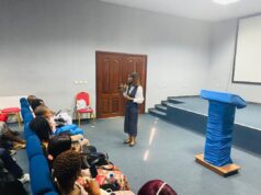 Varios jóvenes se detienen a evaluar su vida en una Jornada de crecimiento personal organizada por «Juventud de Impacto»