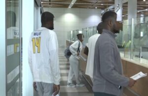 Cuatro jóvenes ecuatoguineanos son deportados desde EEUU «tras vencer su visa»