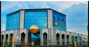 Samuel Eto’o y Patrice Motsepe inauguran la nueva sede de la FECAFOOT en una jornada histórica en Yaundé