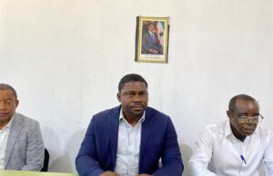 El delegado regional de Educación ordena devolver al Estado la antigua escuela de Bindung