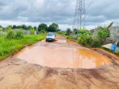 El deterioro de la carretera de Mondong agrava las dificultades de movilidad en la zona