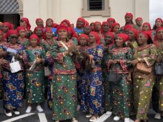 Las esposas de militares de Bata se suman a las celebraciones por el 84.º natalicio del Presidente Obiang Nguema Mbasogo