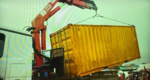El Ayuntamiento de Bata libera los aparcamientos del mercado Bikuy con una operación de ordenamiento urbano