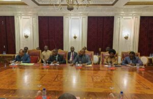 Educación lo confirma: los libros didacticos escolares de Guinea Ecuatorial ya están obsoletos