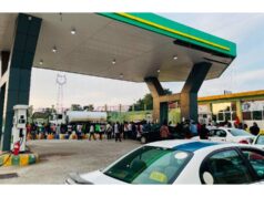 La escasez de combustible golpea a miles de familias y agrava el coste de vida
