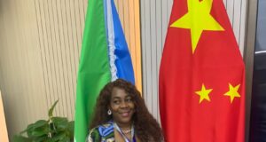 María Osie Mebaha regresa a Guinea tras completar en Shanghái una formación internacional en gestión educativa