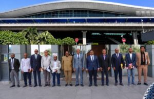 Evita Oma y Monsuy Mañé Andeme supervisan el aeropuerto de Malabo y analizan la situación de CEIBA