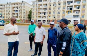 Obras Públicas lleva al terreno la supervisión de las viviendas sociales de Nkoantoma y Mondong