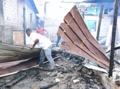Un incendio reduce a cenizas dos viviendas en Comandachina y deja a una propietaria en situación de extrema vulnerabilidad