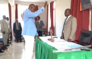 José Luis Engonga Sima Mile toma posesión como alcalde de Niefang y jura su cargo