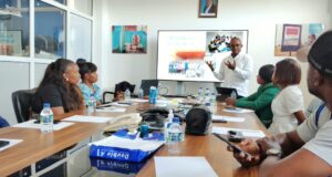 Bata | periodistas de la región continental se unen a unicef para promover el bienestar emocional de adolescentes y jóvenes