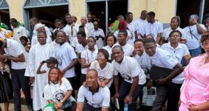 El Movimiento Juvenil «Cristo Rey» inicia el año pastoral con una llamada a los jóvenes a fortalecer su fe y vivir el Evangelio