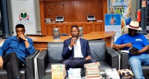 Malabo celebra el día mundial de la biblioteca entre nuevas obras y solidaridad